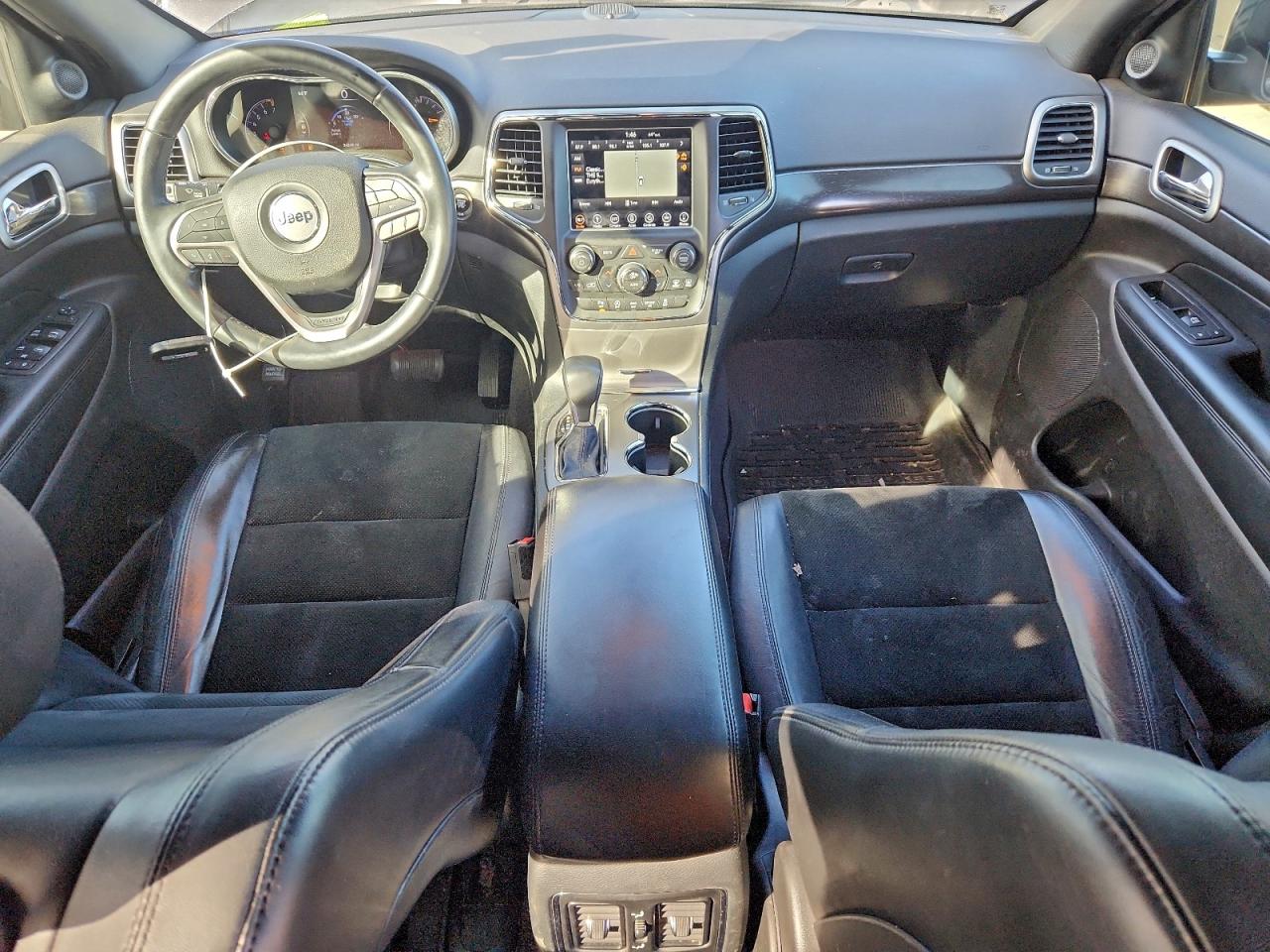 2018 JEEP GRAND CHEROKEE LAREDO photo 8