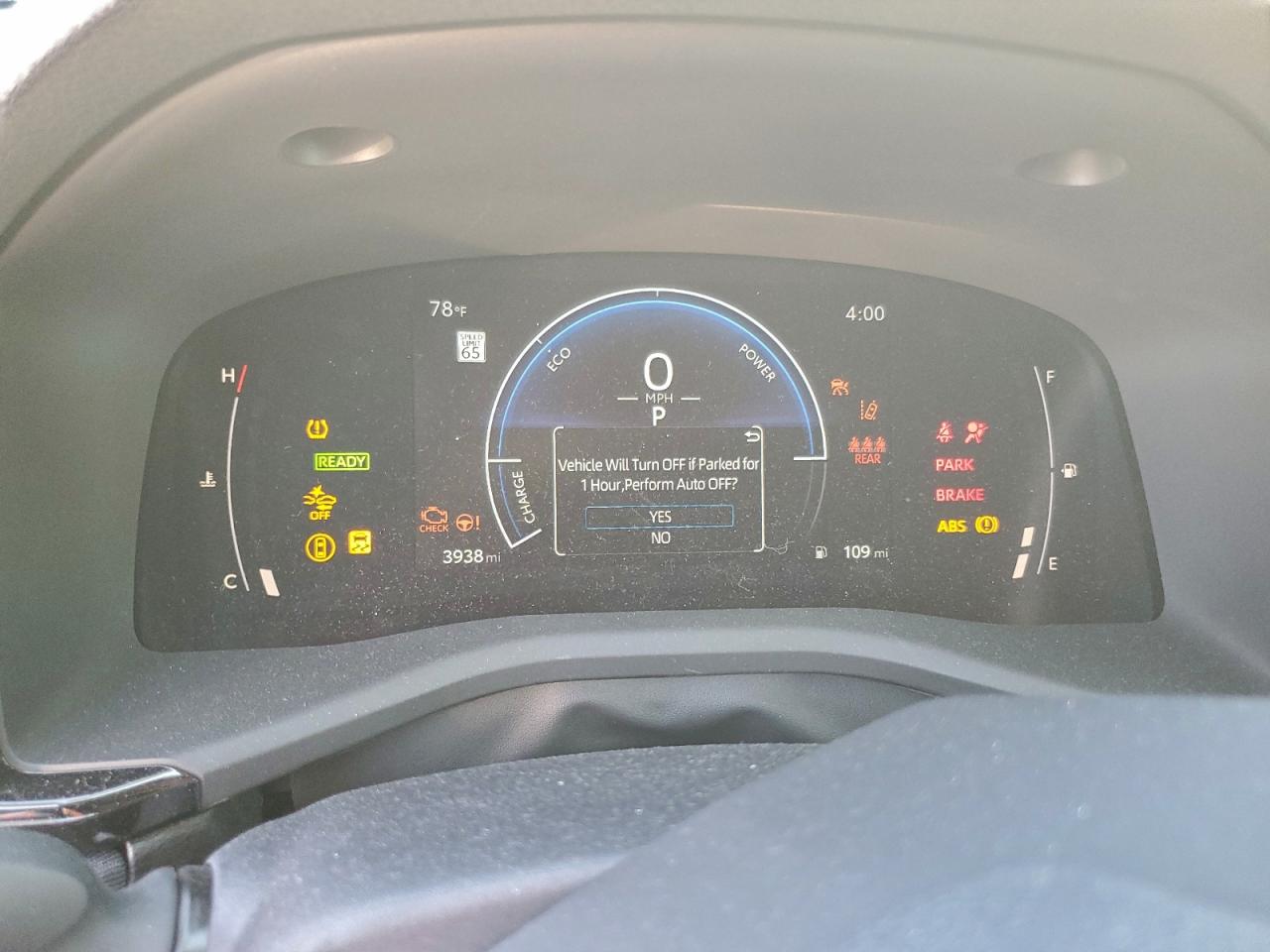 2025 TOYOTA CAMRY XSE photo 9