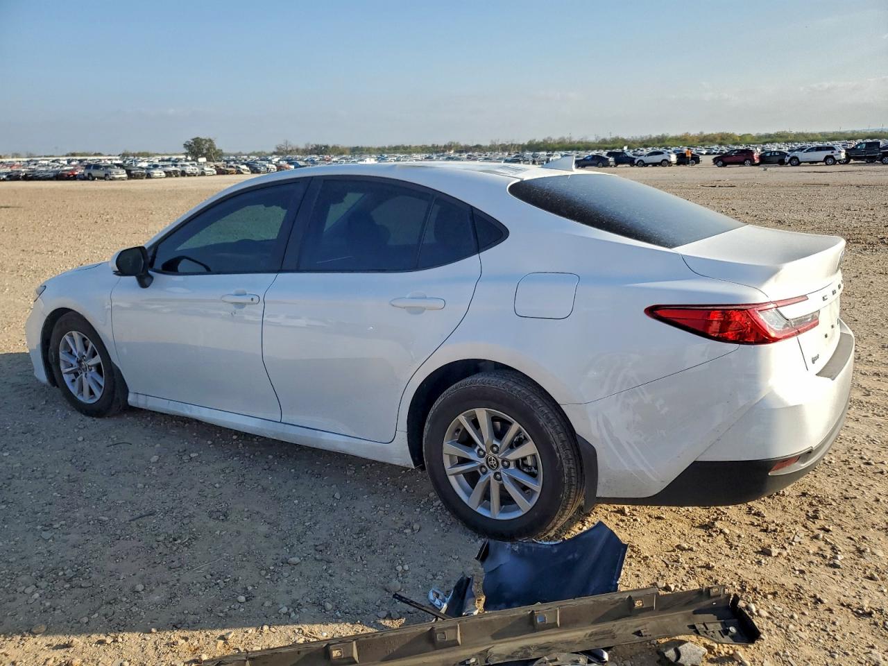 2025 TOYOTA CAMRY XSE photo 2