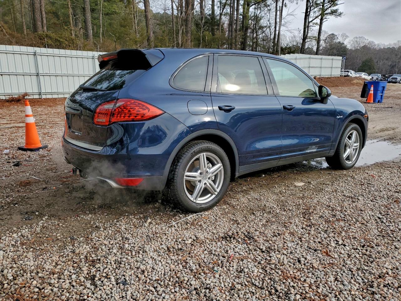 2012 PORSCHE CAYENNE S HYBRID photo 3