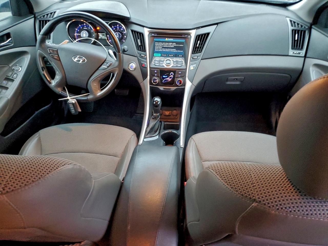 2012 HYUNDAI SONATA SE photo 8
