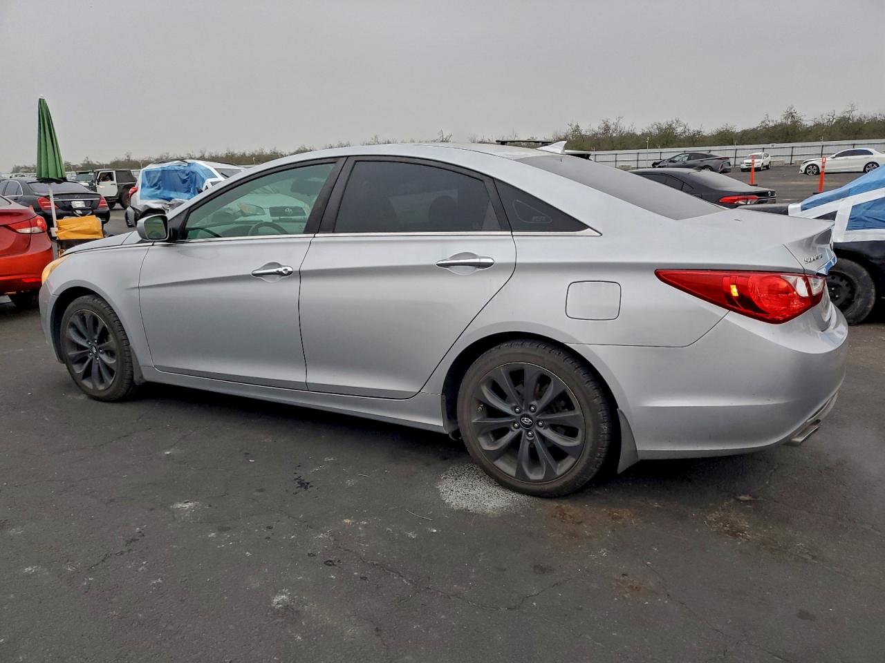 2012 HYUNDAI SONATA SE photo 2