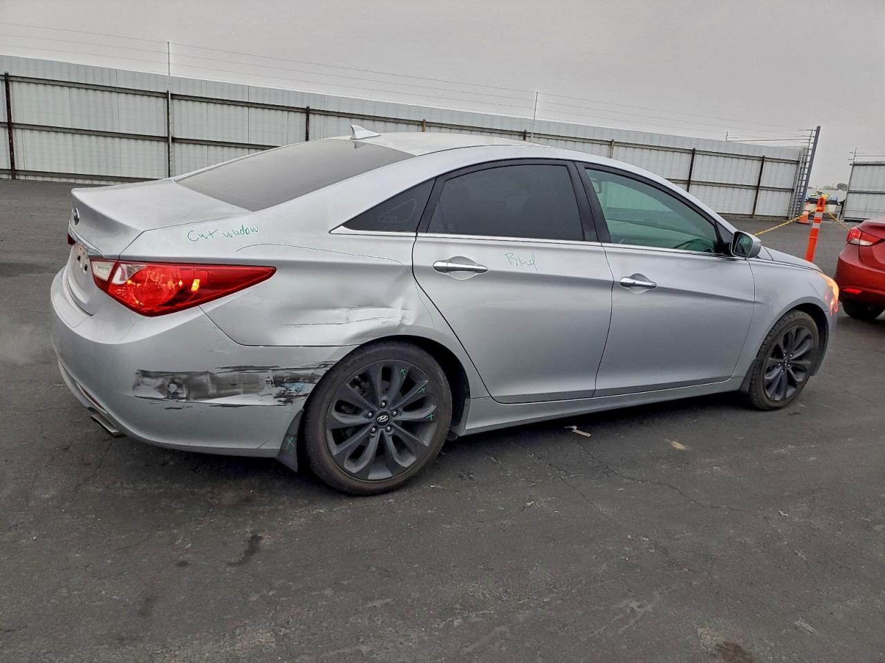 2012 HYUNDAI SONATA SE photo 3