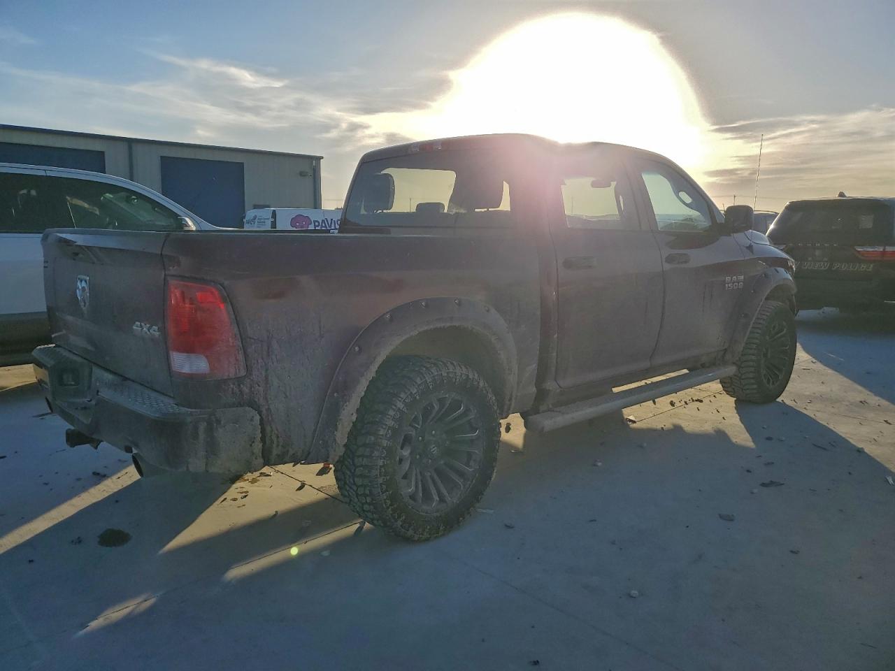 2018 RAM 1500 ST photo 3