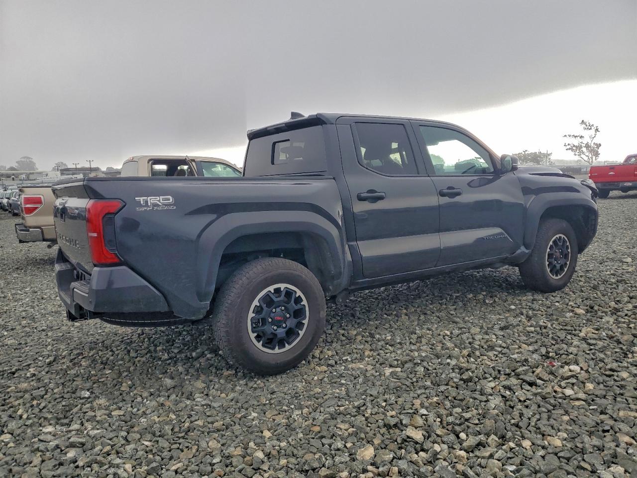 2024 TOYOTA TACOMA DOUBLE CAB photo 5