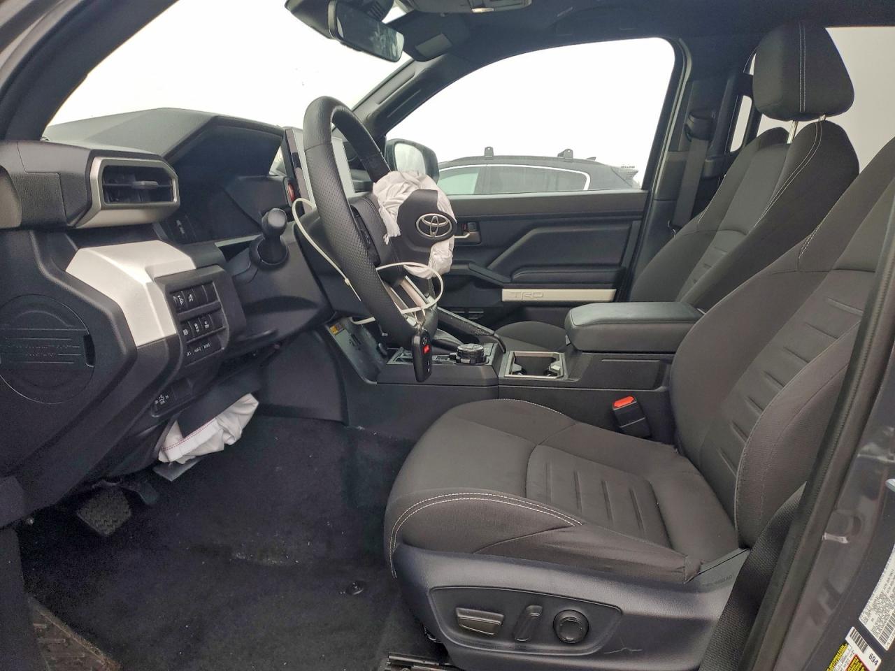 2024 TOYOTA TACOMA DOUBLE CAB photo 13