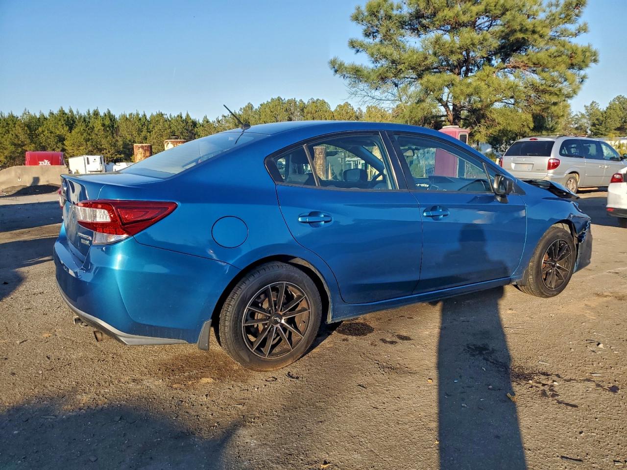 2017 SUBARU IMPREZA photo 3