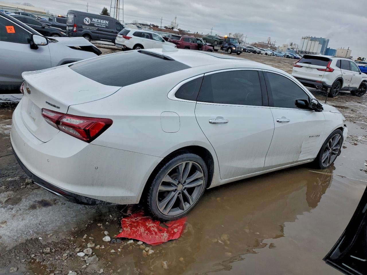 2020 CHEVROLET MALIBU PREMIER photo 3