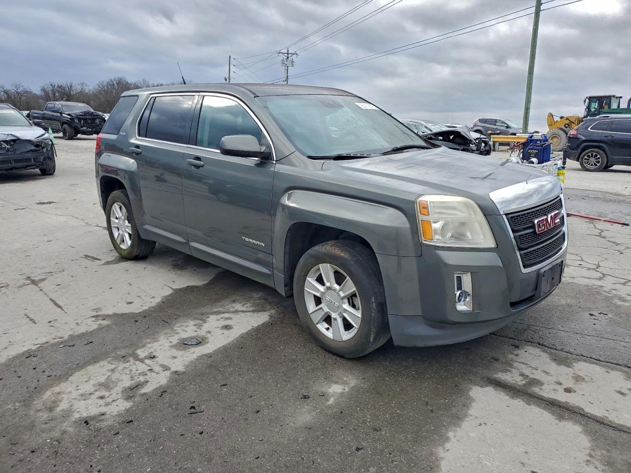 2012 GMC TERRAIN SLE photo 4