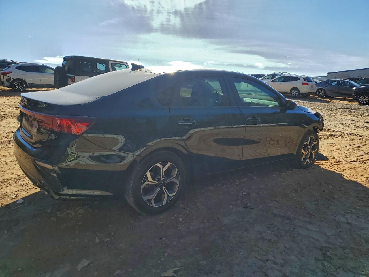 2021 KIA FORTE FE photo 3
