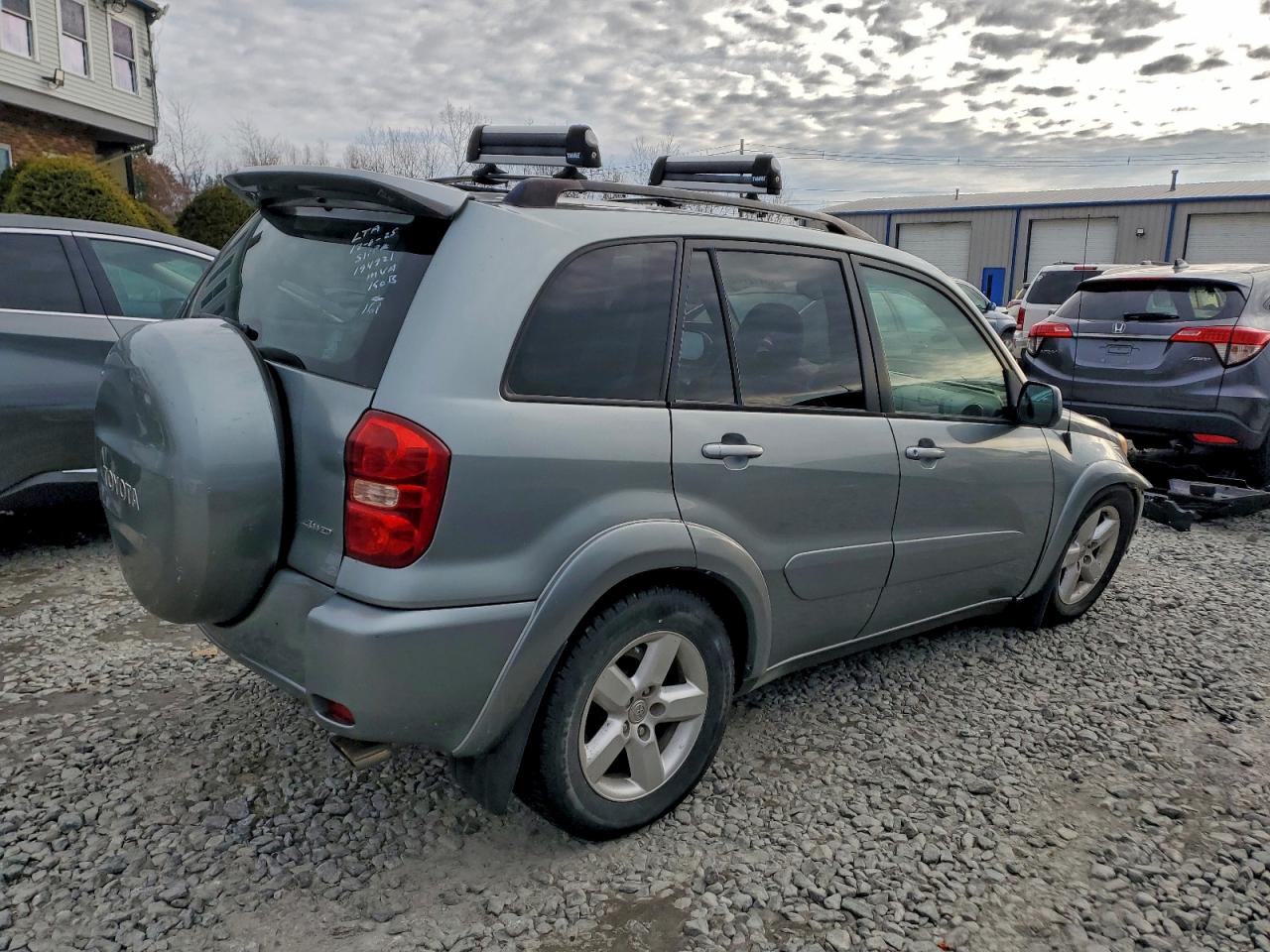 2005 TOYOTA RAV4 photo 3