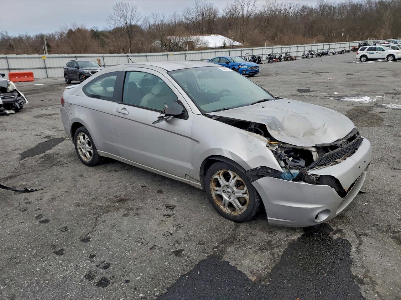 2009 FORD FOCUS SE photo 4