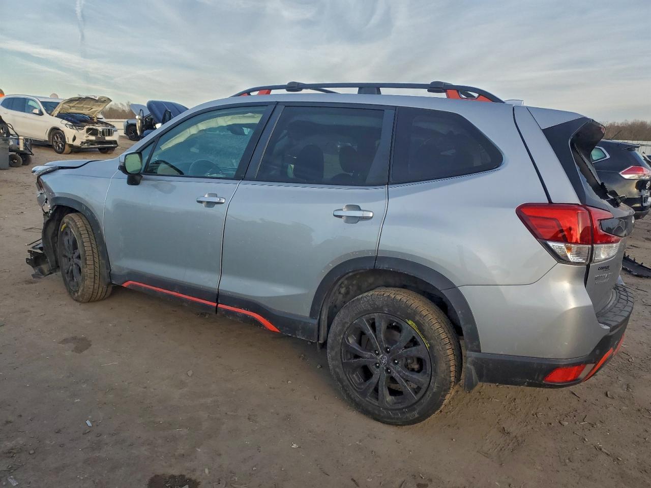 2019 SUBARU FORESTER SPORT photo 2