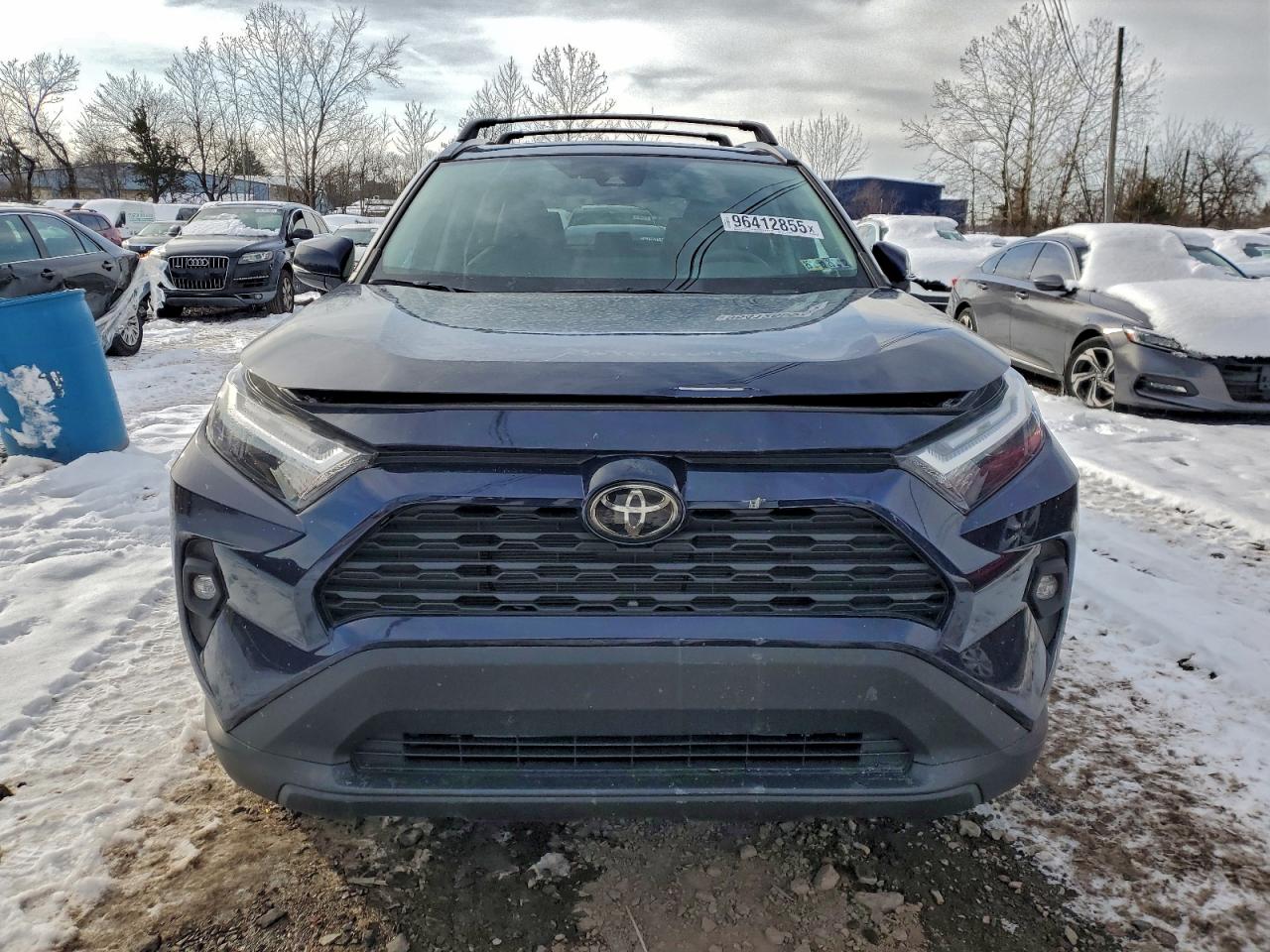 2025 TOYOTA RAV4 XLE PREMIUM photo 5
