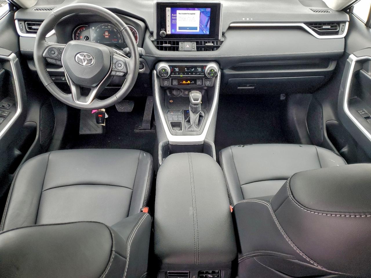 2025 TOYOTA RAV4 XLE PREMIUM photo 8