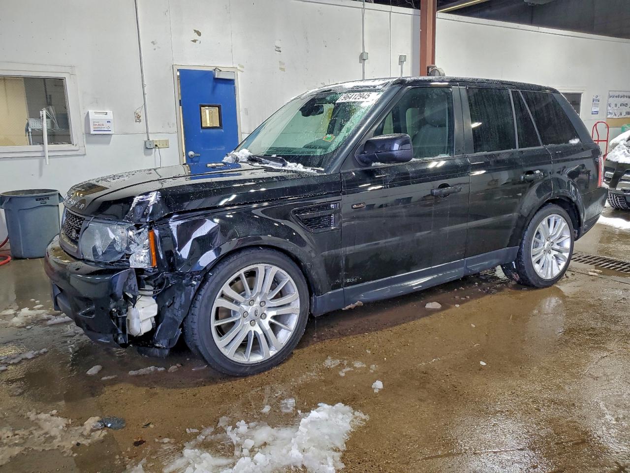 2010 LAND ROVER RANGE ROVER SPORT LUX — FRONT END damage — photo 1