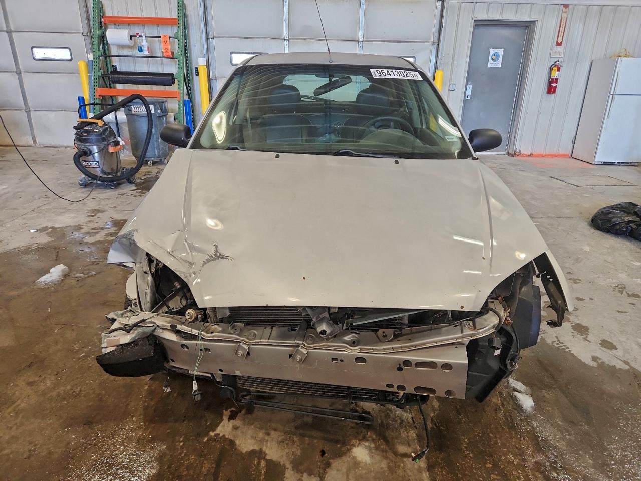 2005 FORD FOCUS ZX5 photo 5