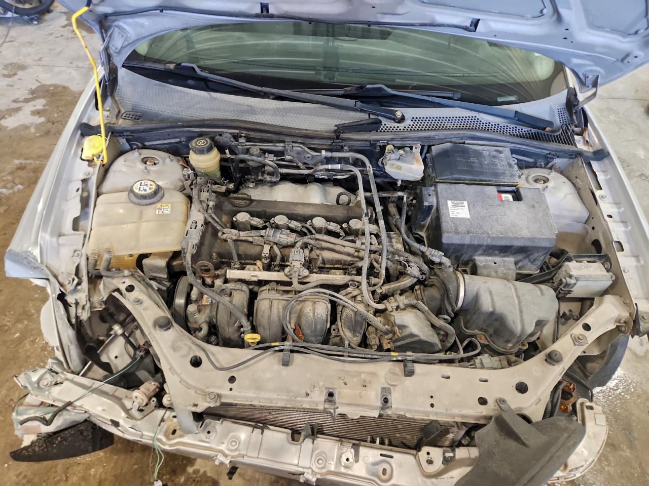 2005 FORD FOCUS ZX5 photo 11