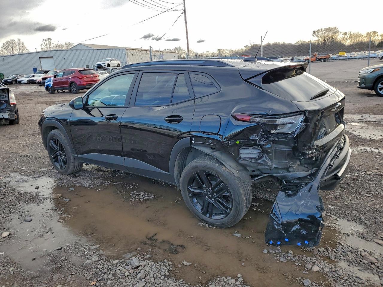 2025 CHEVROLET TRAX ACTIV photo 2