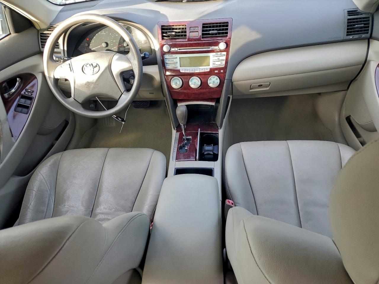 2009 TOYOTA CAMRY BASE photo 8