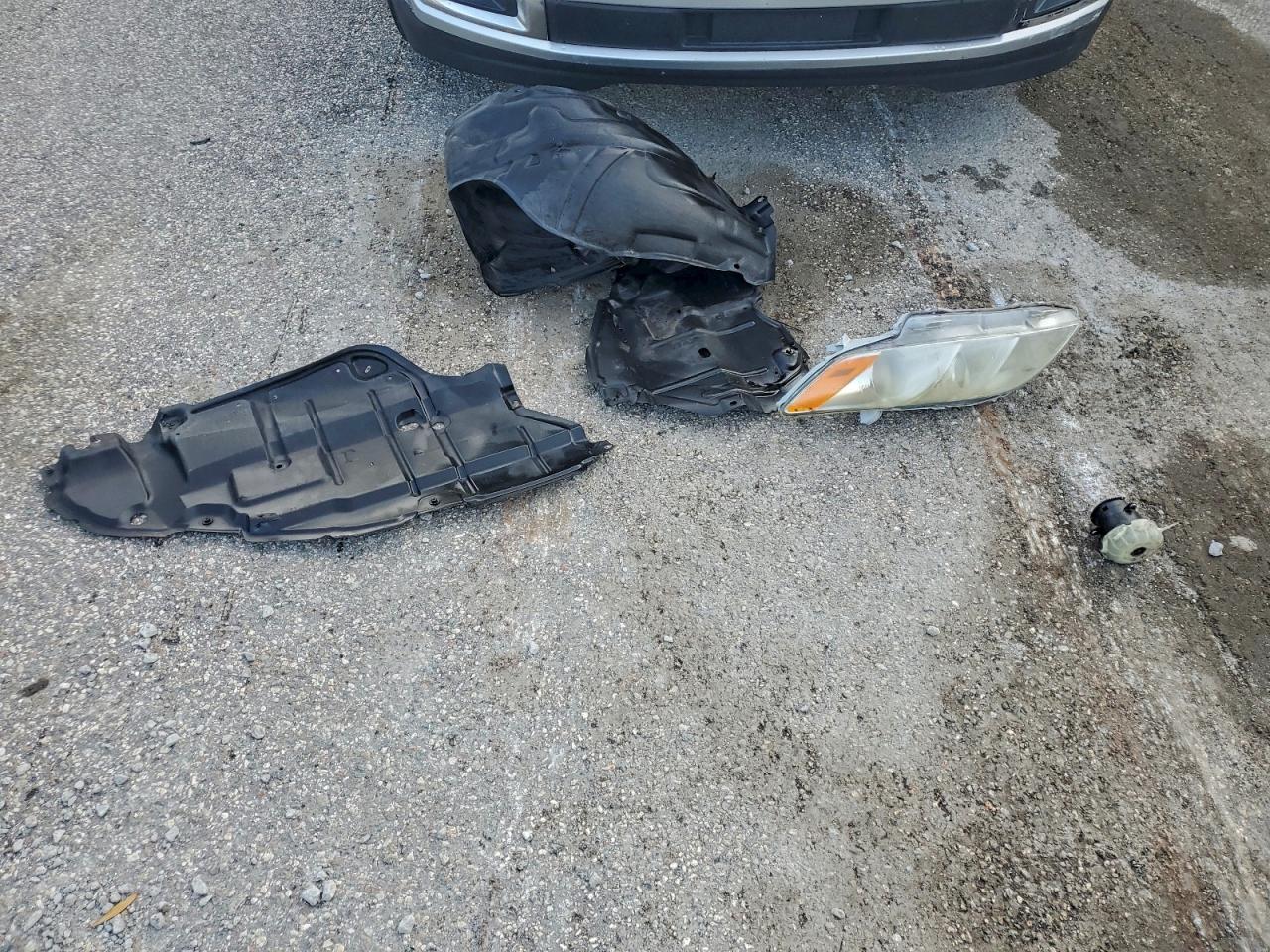 2009 TOYOTA CAMRY BASE photo 12