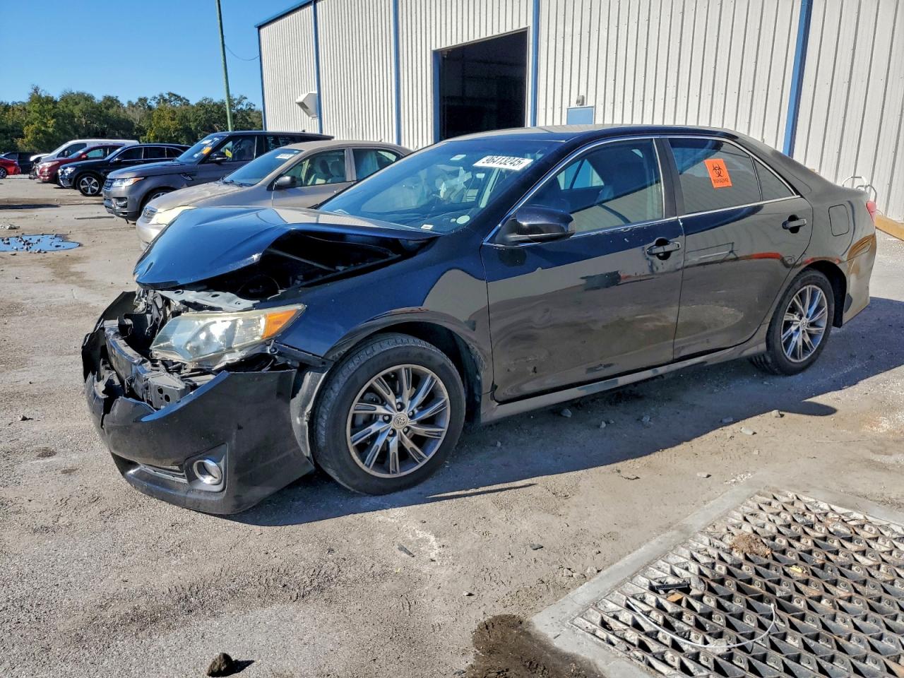 2014 TOYOTA CAMRY