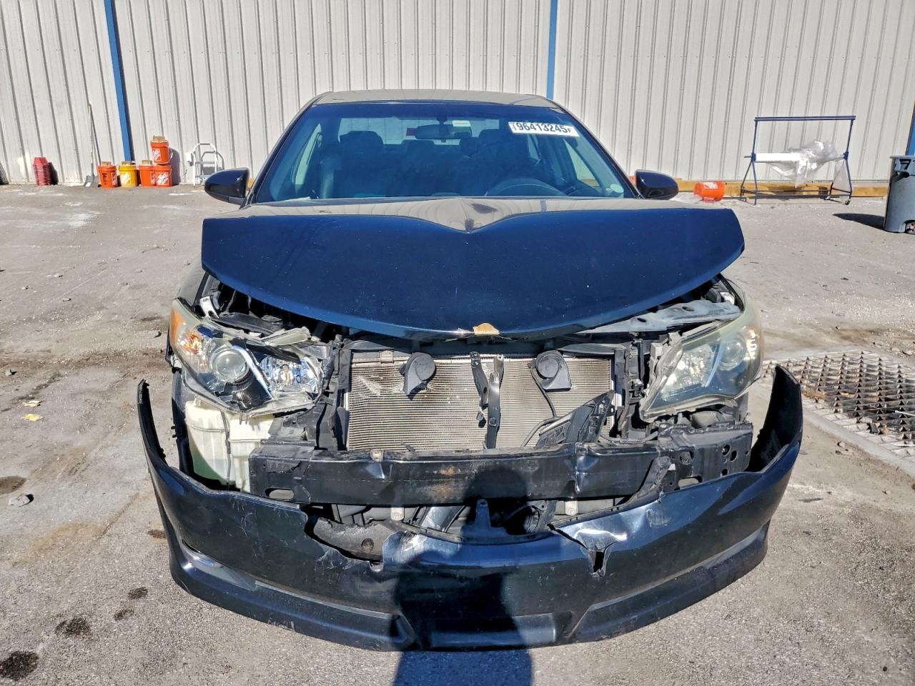 2014 TOYOTA CAMRY L photo 5