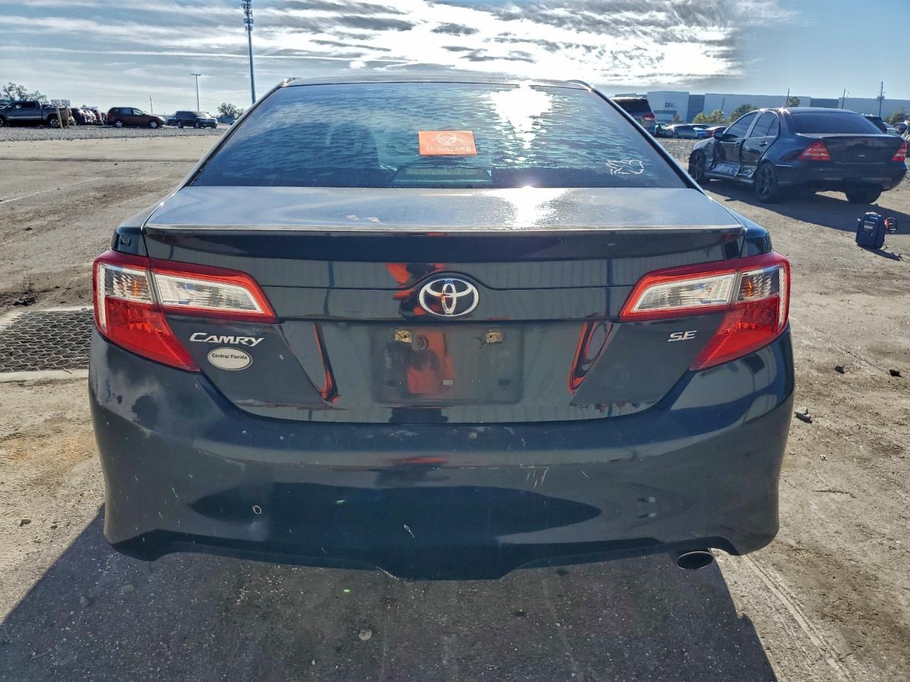 2014 TOYOTA CAMRY L photo 6