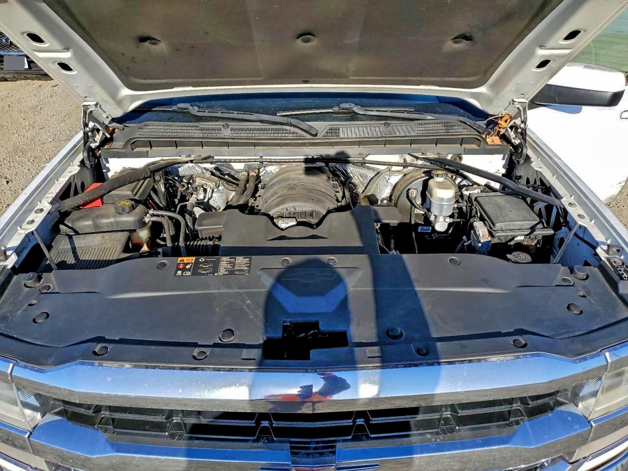 2016 CHEVROLET SILVERADO C1500 LT photo 11