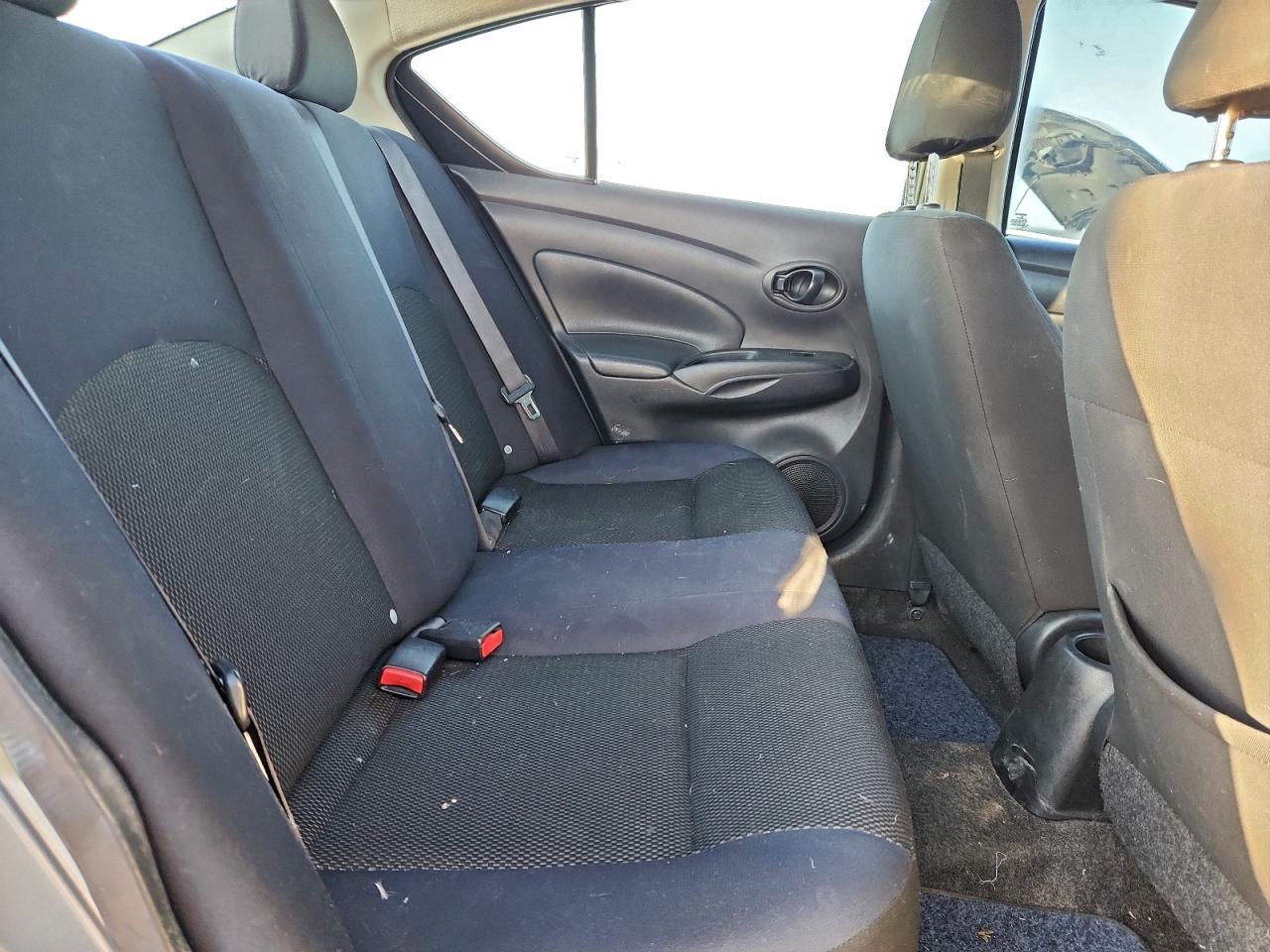 2012 NISSAN VERSA S photo 10