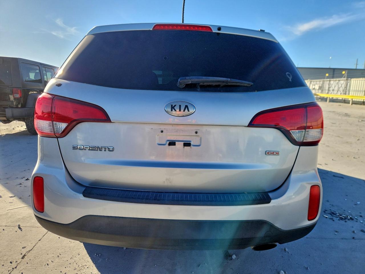 2015 KIA SORENTO LX photo 6