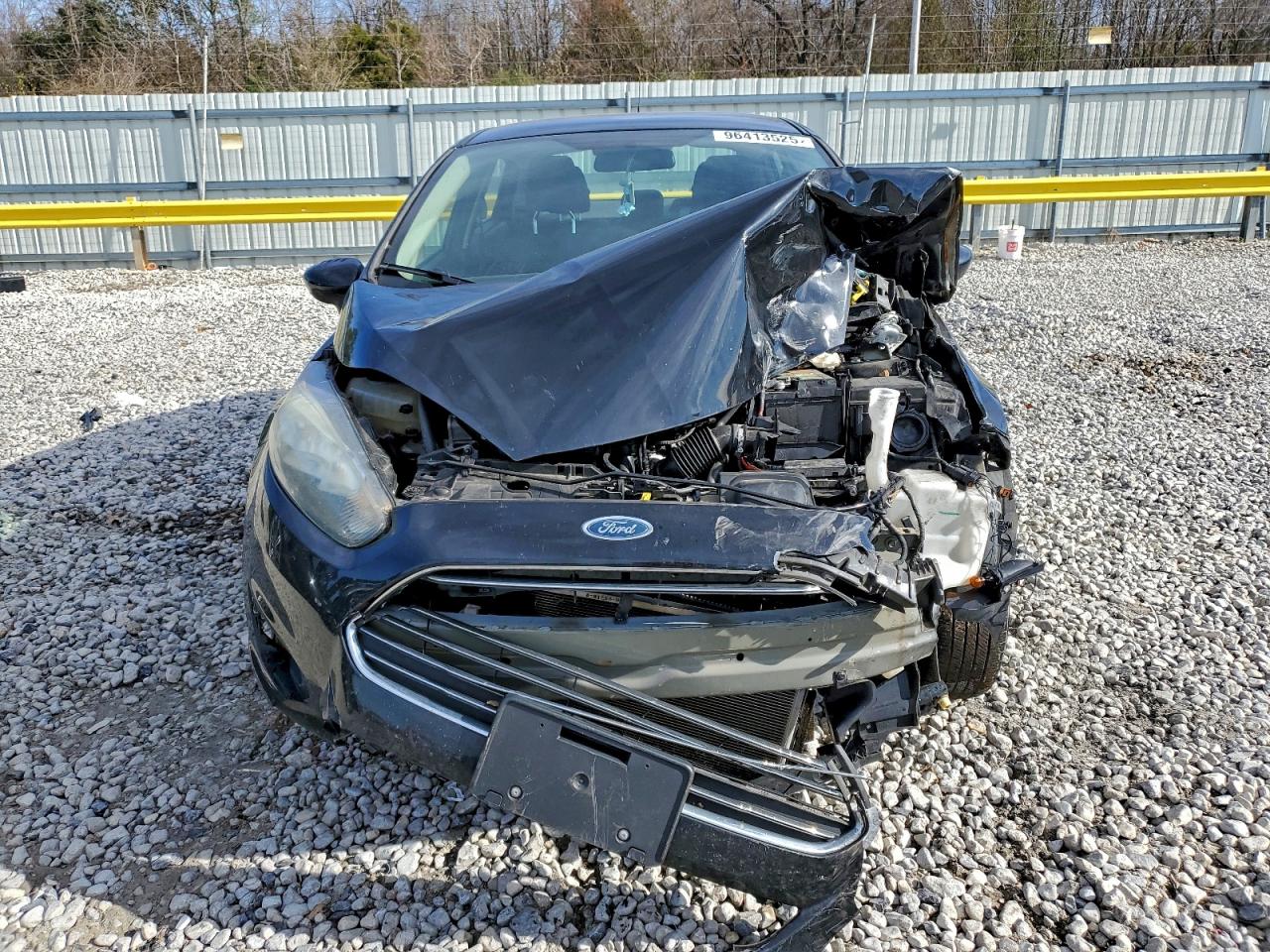 2019 FORD FIESTA SE photo 5