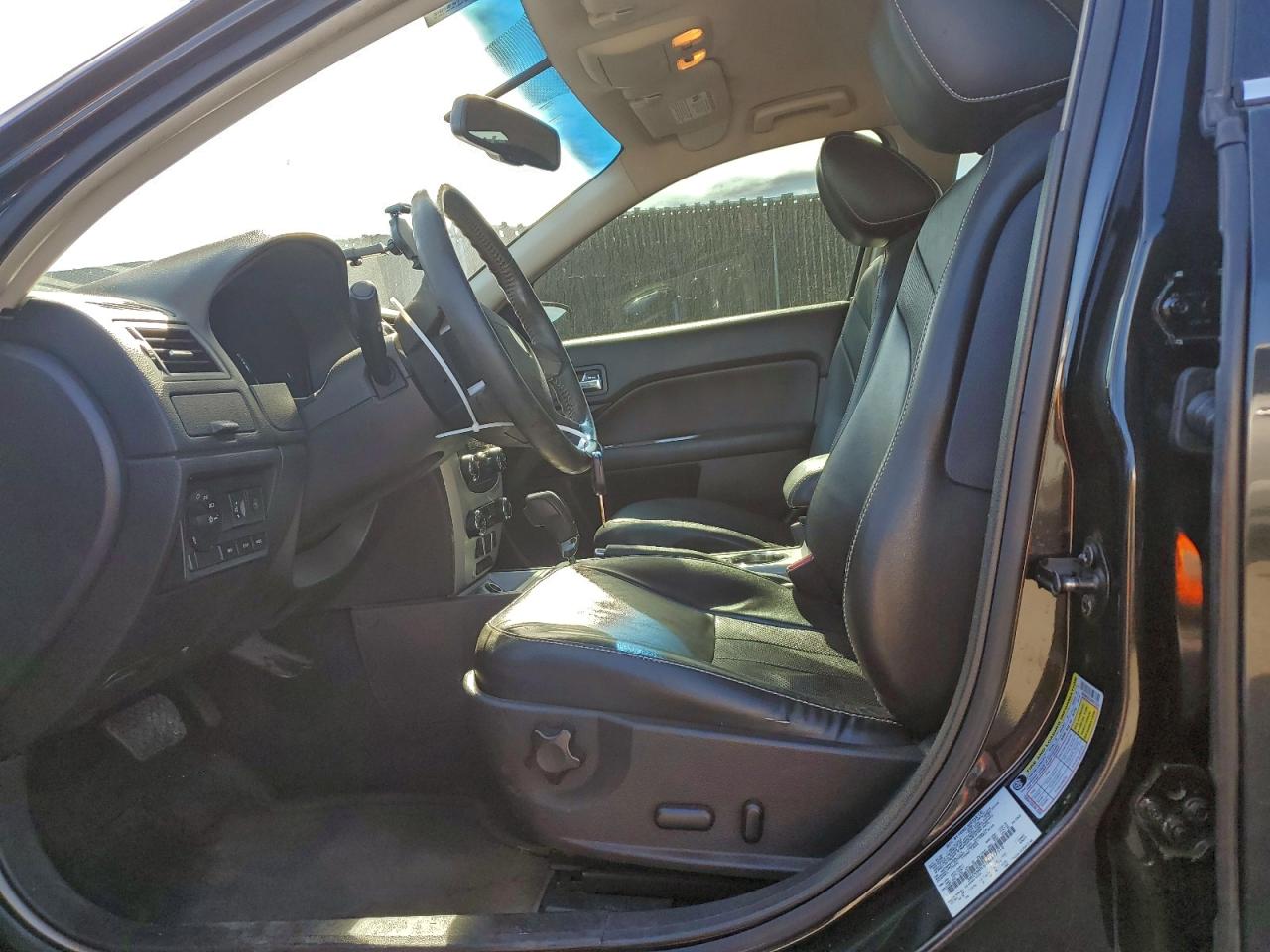 2010 MERCURY MILAN PREMIER photo 7