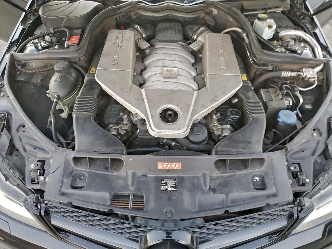 2013 MERCEDES-BENZ C 63 AMG photo 11