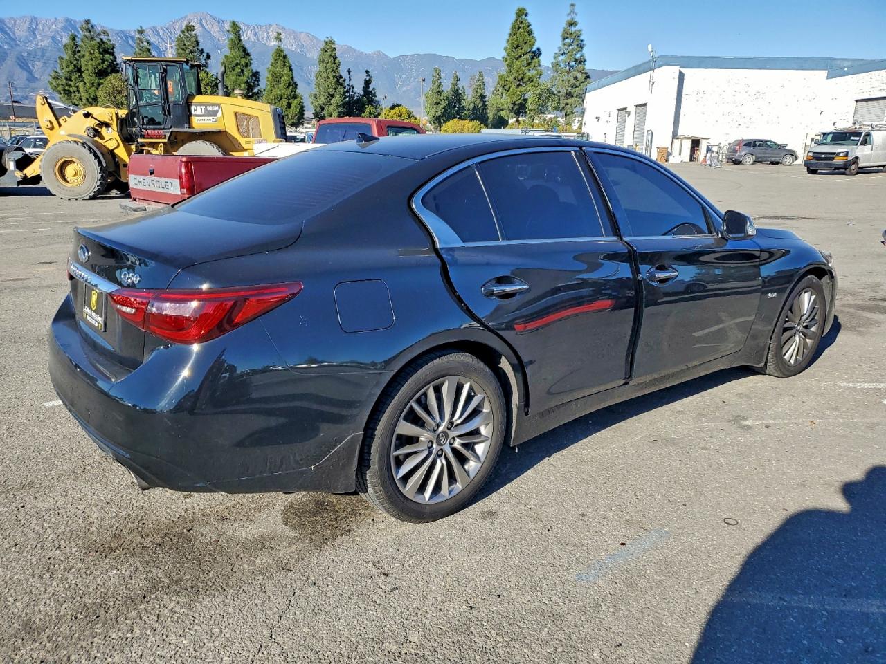 2018 INFINITI Q50 LUXE photo 3