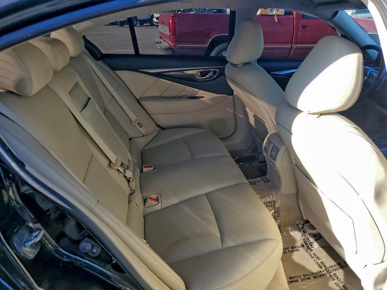 2018 INFINITI Q50 LUXE photo 10