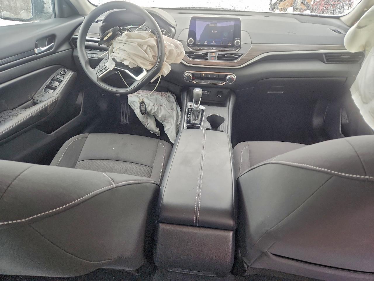 2025 NISSAN ALTIMA SV photo 8