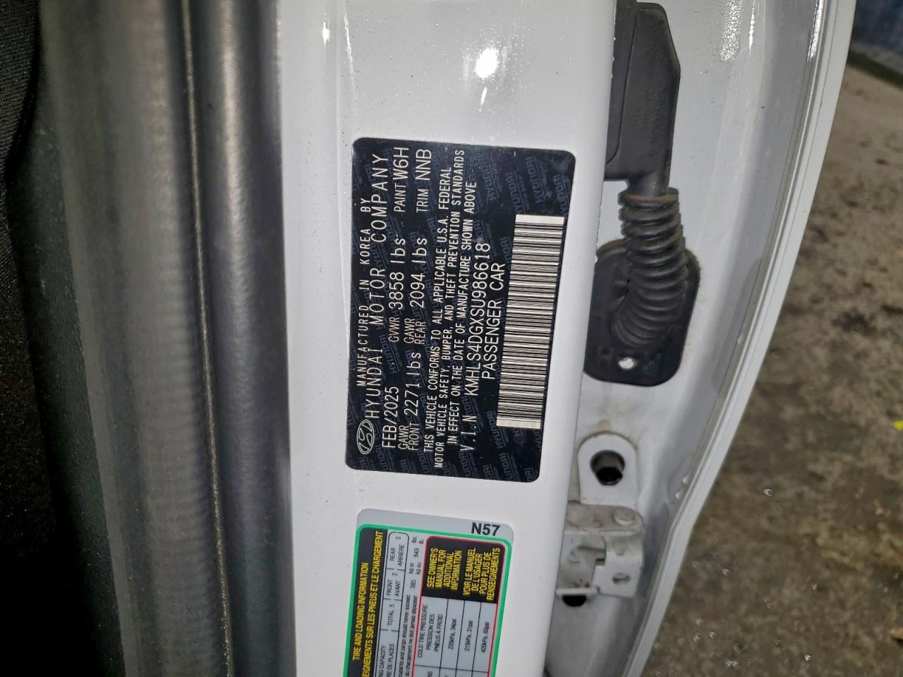 2025 HYUNDAI ELANTRA SEL photo 13