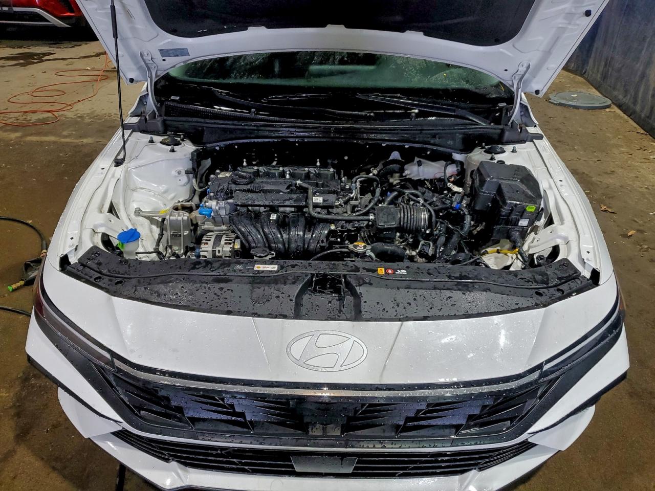 2025 HYUNDAI ELANTRA SEL photo 11