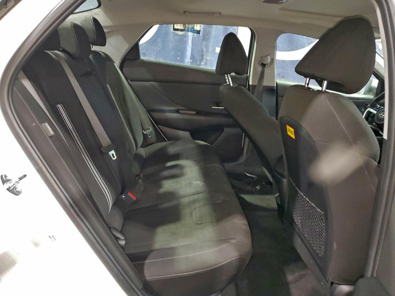 2025 HYUNDAI ELANTRA SEL photo 10