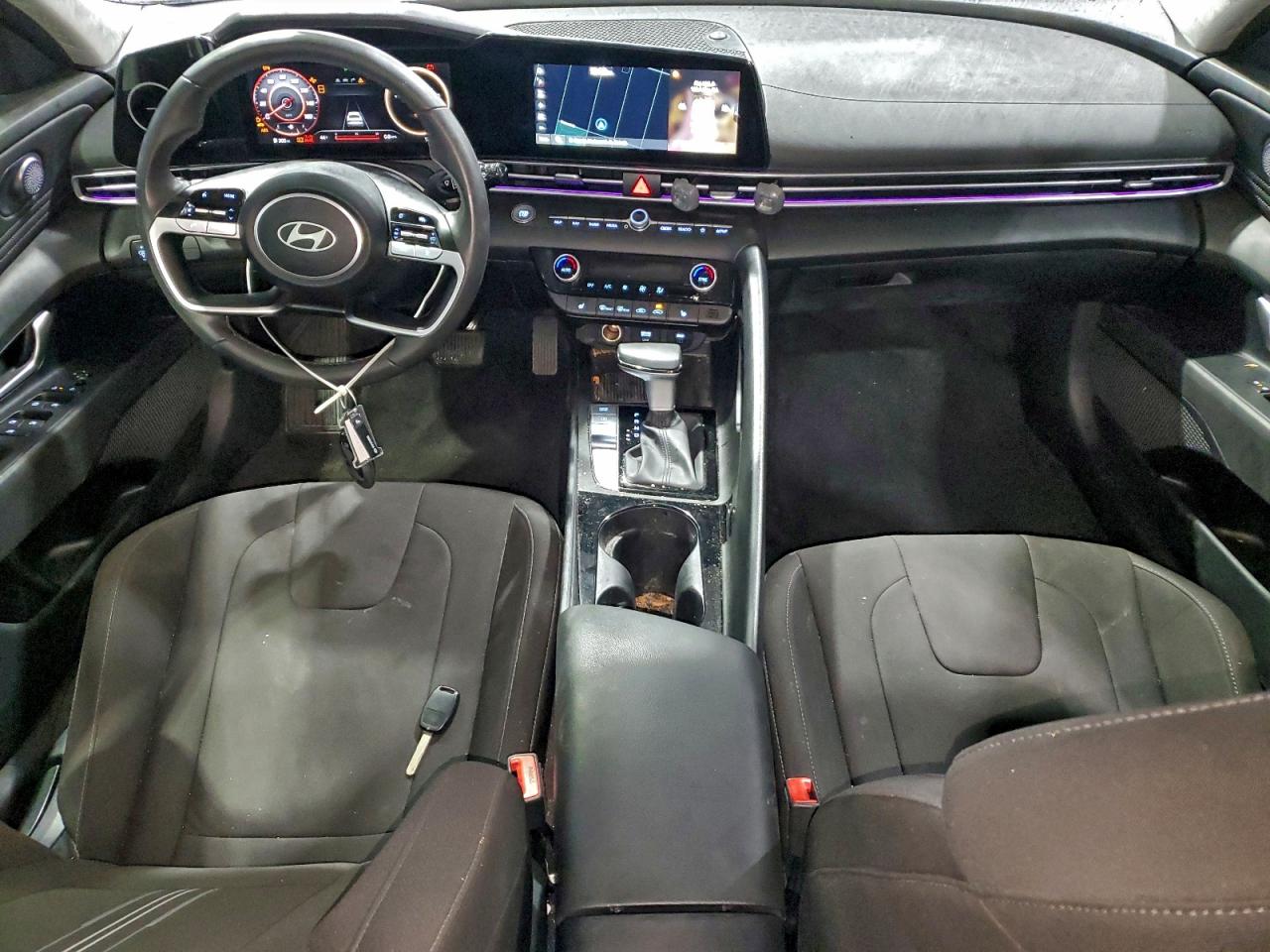 2025 HYUNDAI ELANTRA SEL photo 8