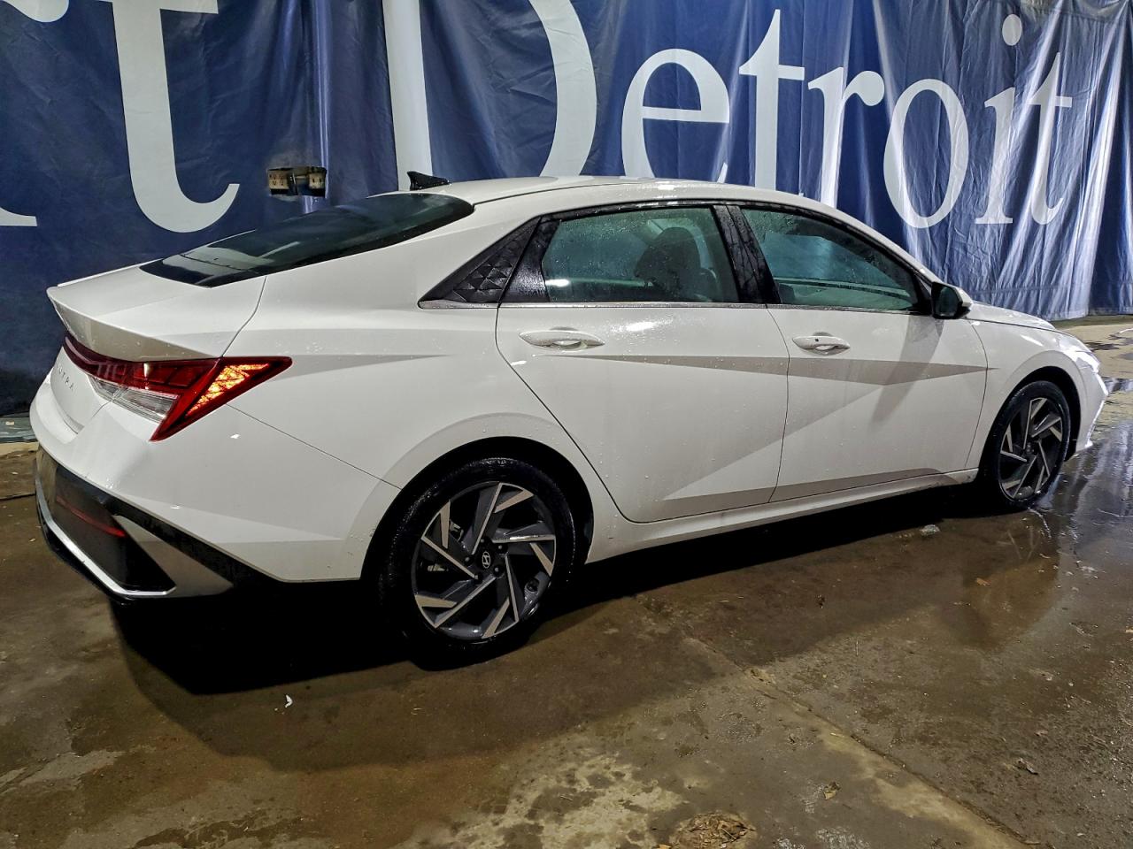 2025 HYUNDAI ELANTRA SEL photo 3