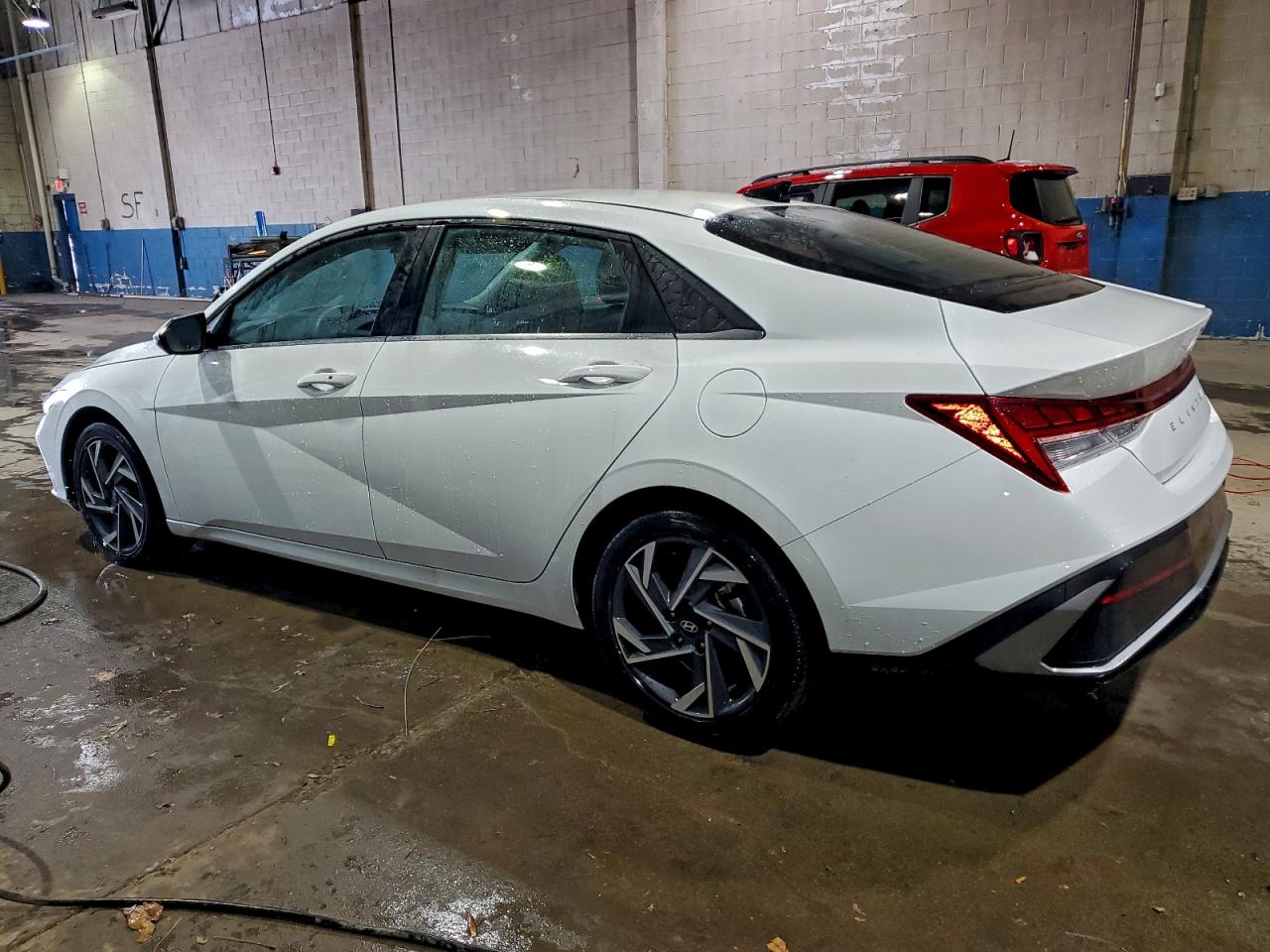 2025 HYUNDAI ELANTRA SEL photo 2