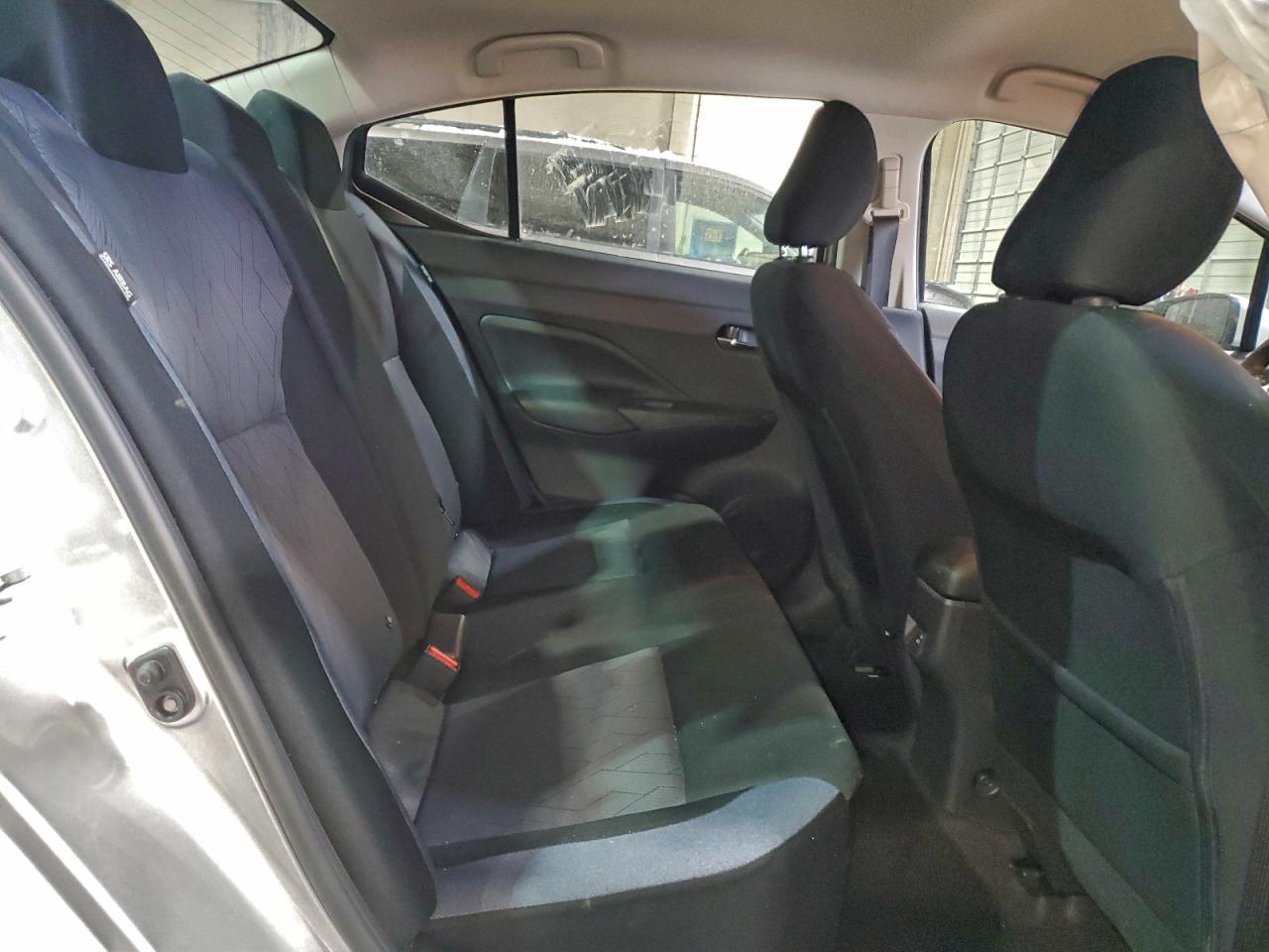 2025 NISSAN VERSA SV photo 10