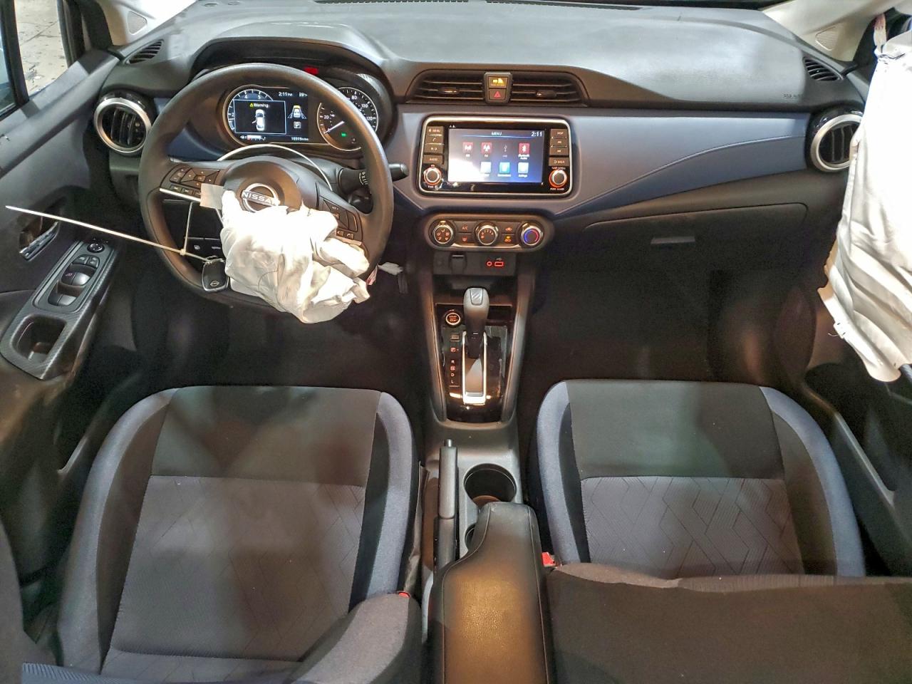2025 NISSAN VERSA SV photo 8