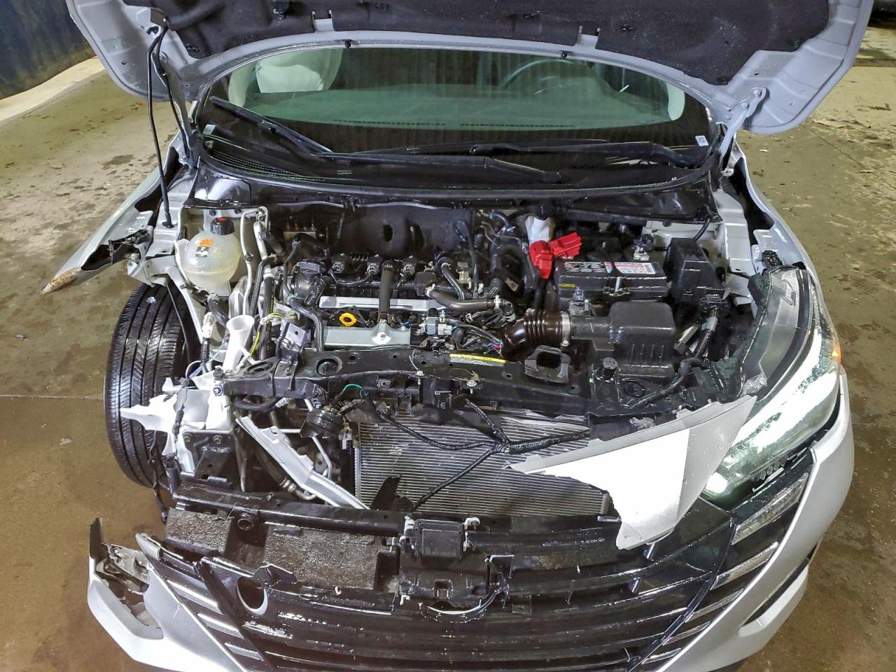 2025 NISSAN VERSA SV photo 11