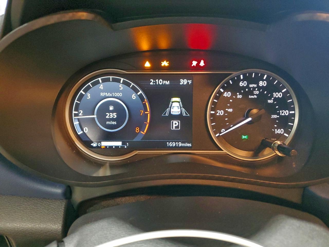 2025 NISSAN VERSA SV photo 9