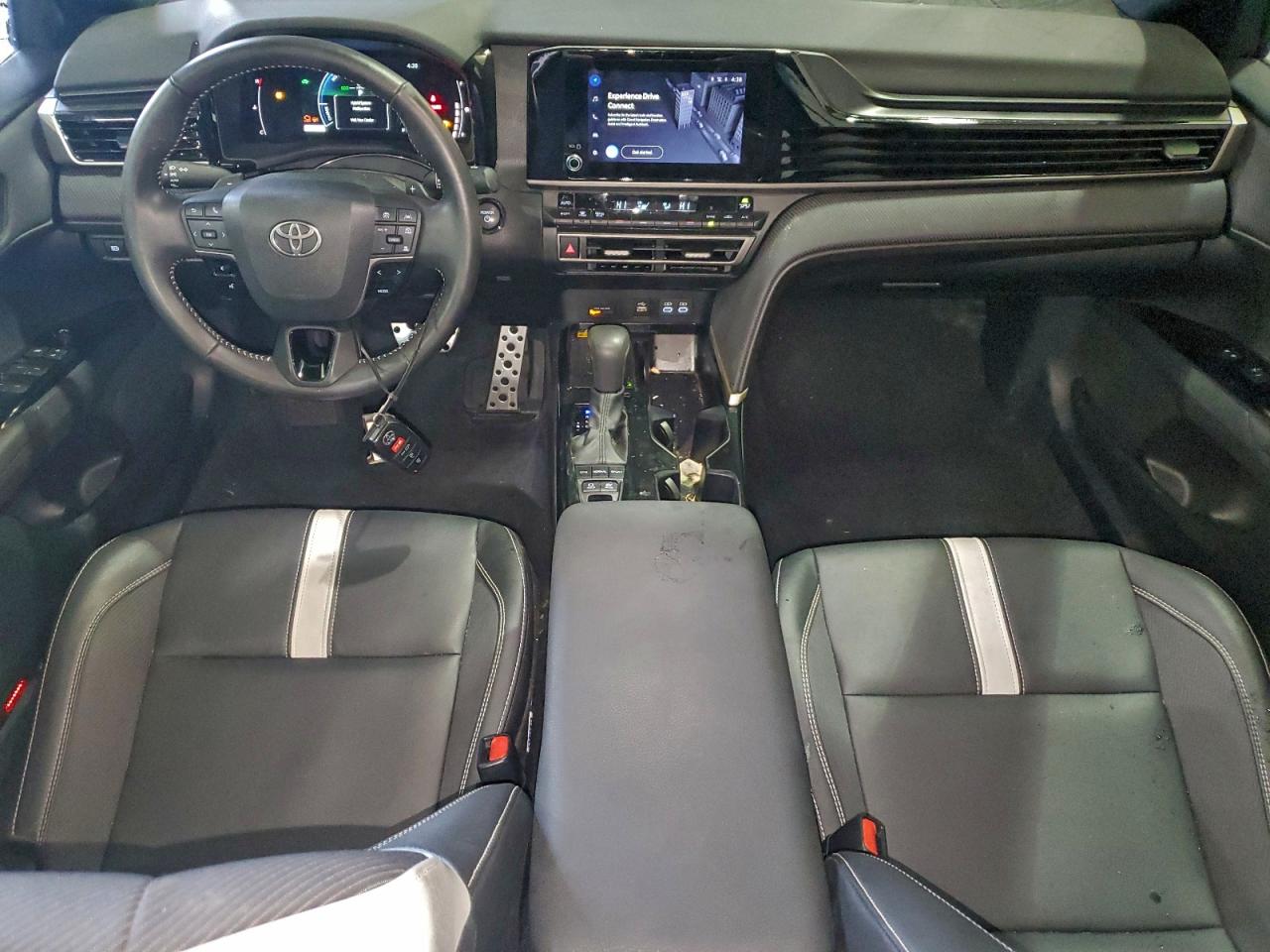 2025 TOYOTA CAMRY XSE photo 8