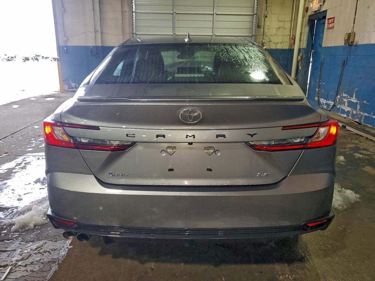 2025 TOYOTA CAMRY XSE photo 6