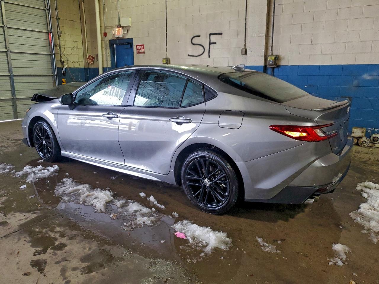 2025 TOYOTA CAMRY XSE photo 2